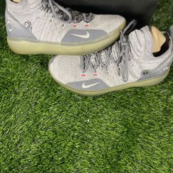Size 11.5 - Nike KD 11 Cool Grey's 