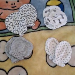 Newborn Mittens