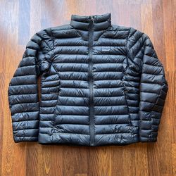 Patagonia Men’s Down Sweater Jacket Puffer Black Medium