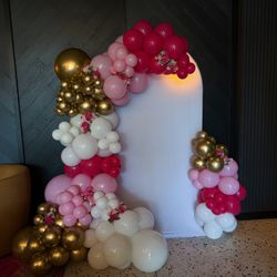 January Special Balloon Garland 