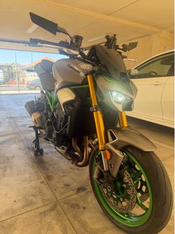 2025 KAWASAKI Z900 SE ABS