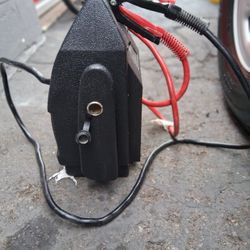 ⚡🔋 Jump Starter / Arrancador Portátil 🔋⚡
¿Se te muere la batería? Este te saca del apuro en segundos 💯
✔️ Funciona al 100
✔️ Cables incluidos
✔️ In