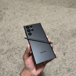 Samsung Galaxy S22 Ultra, Unlocked, Pristine Condition, Clean IMEI, Fully Functional, Black