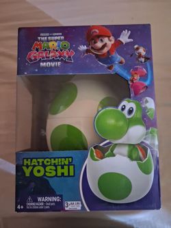 Hatchin' Yoshi
