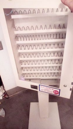 Vintage Li'l Snack 8-Column Vending Machine