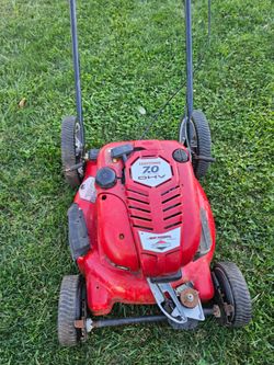 5 Mowers For Sale All For One Price As Is No Warranty Cash Only