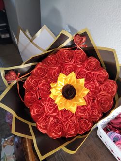 11 Eternal Rose Boquets