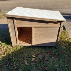 Wood Dog House Large