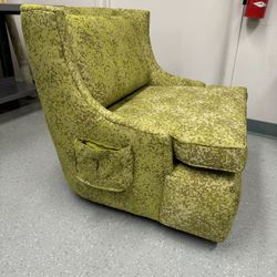 Super Comfy Reupholstered Vintage Low Swivel Chair - Great For  Gamers Or Hunters