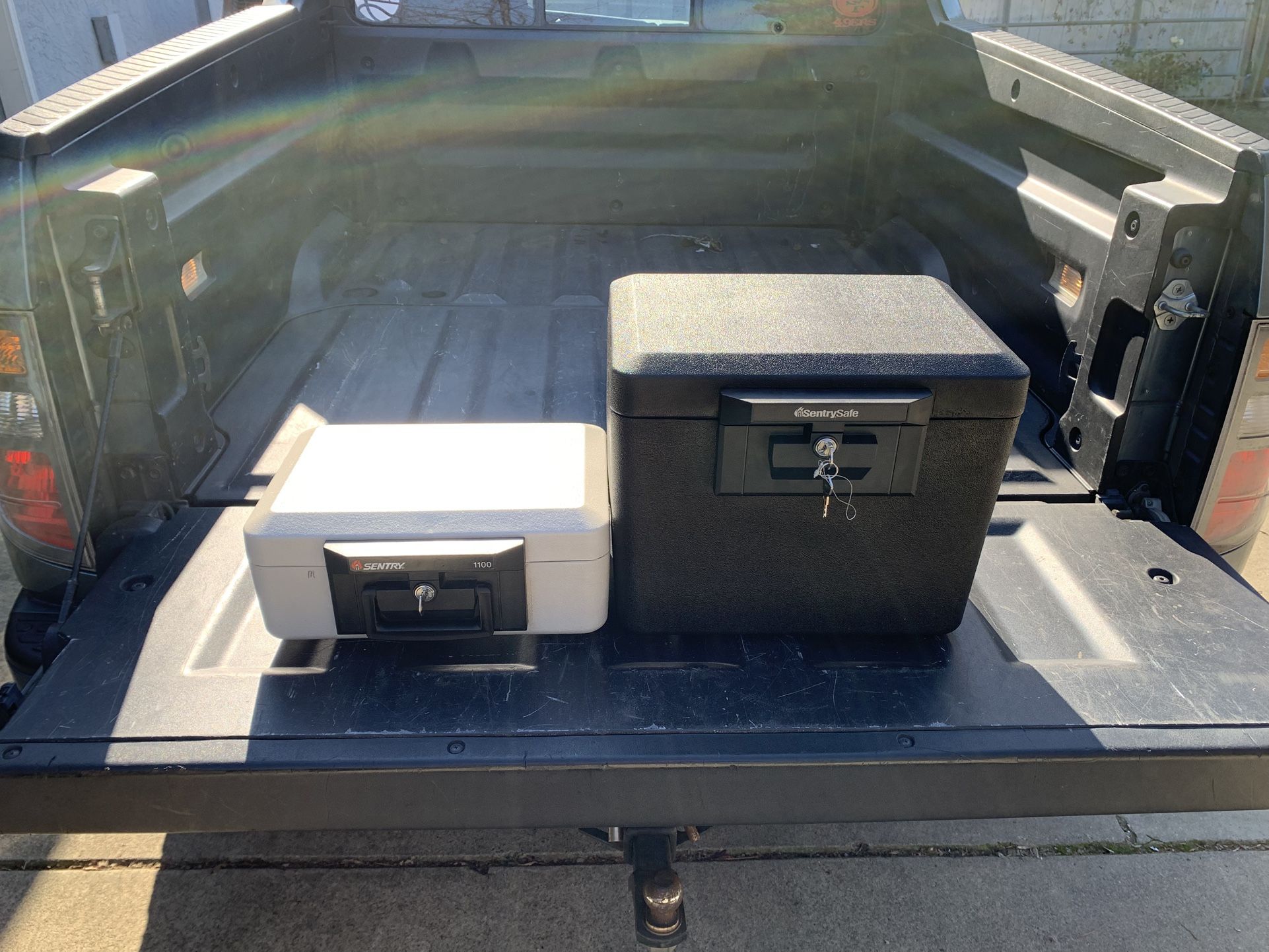 Sentry Fireproof Safe/Box #1100 & #1170