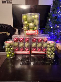 Christmas Tree Bulbs Over A 100 Pickup 3-8:30 pm rainbow/charleston cash only moving sale
