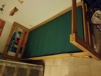 Twin Bed frame/headboard/footboard