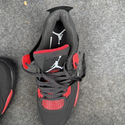 Jordan 4 9 1/2