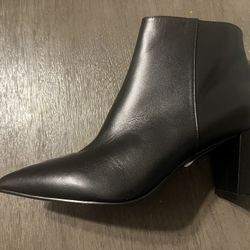 New Stuart Weitzman Boot