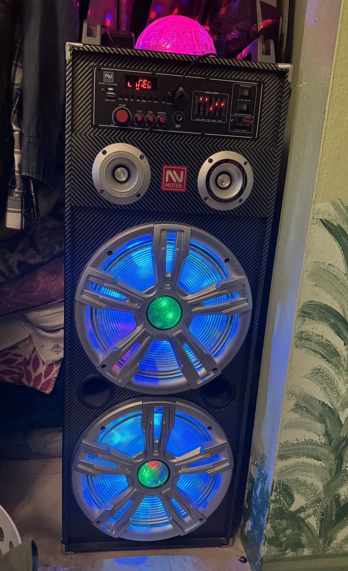 Nutek Bluetooth Party Speaker Rechargeable 