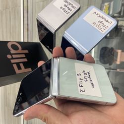 Z Flip 5 & 6 Unlocked. Cash Or $50 Down W Approval 