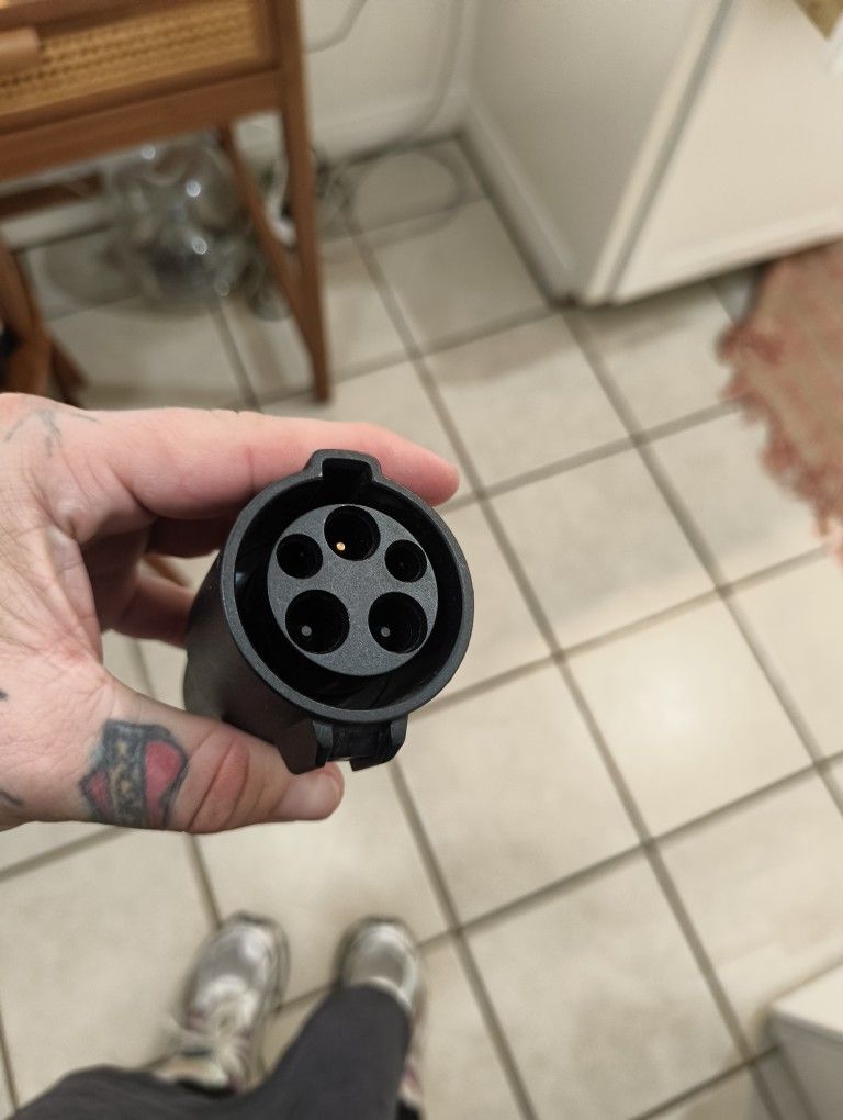 Tesla J1772 Adapter from UMC PRIMECOM