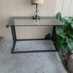 Tempered  3/4" Glass Computer / Work Table W. Lamp.