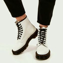 White

New Dr Marten 1460 Combat Boots, size 43, w9, m7