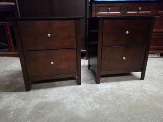 Set of 2 Modern Cherry Color Nightstands