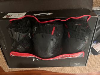 Inline skates and protective gear