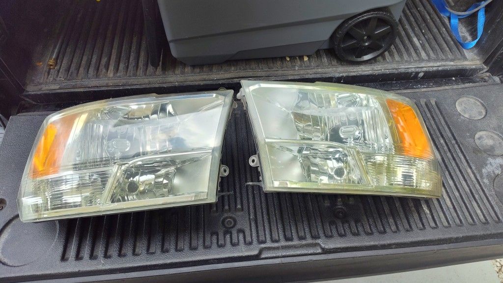 Ram 1500 Front Headlights