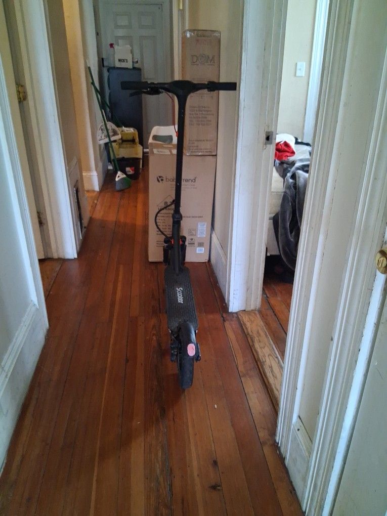 Scooter ELECTRIC SCOOTER