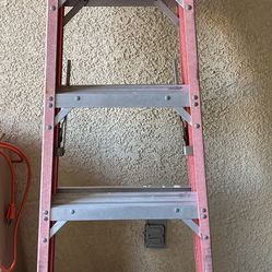 Werner 6 ft. Fiberglass Step Ladder