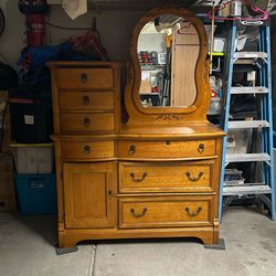 9 Drawer Dresser With Mirror