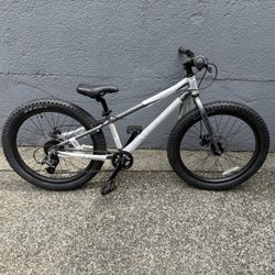 Brand New! Evo Kids 24” Fat Tire Bike