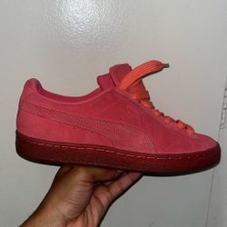 Coral Suede Pumas