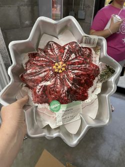 Poinsettia Cake Pan 