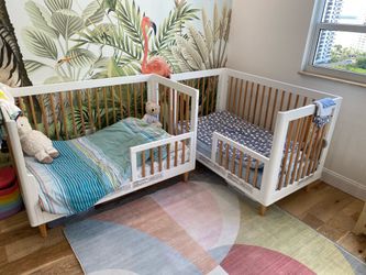 Two Lolly 3-in-1 Convertible Crib with toddler bed Conversion Kit (sold individually)