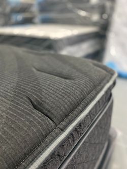 🚨Moving Out New Mattresses – King, Queen, Full – Unbelievable Prices! 🛏️ Take Home Today for Only $15 Down! 💥