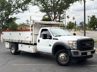 2016 Ford F550 Super Duty Regular Cab & Chassis