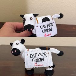 Chick-fil-A Plush Cow Doll Toy Eat Mor Chikin Fast Food 2017 & 2024 Set Of 2