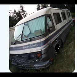 (3) MOTORHOMES!! Bounder 1990 33' motorhome 42k original miles 454 automatic  (Thurston county)