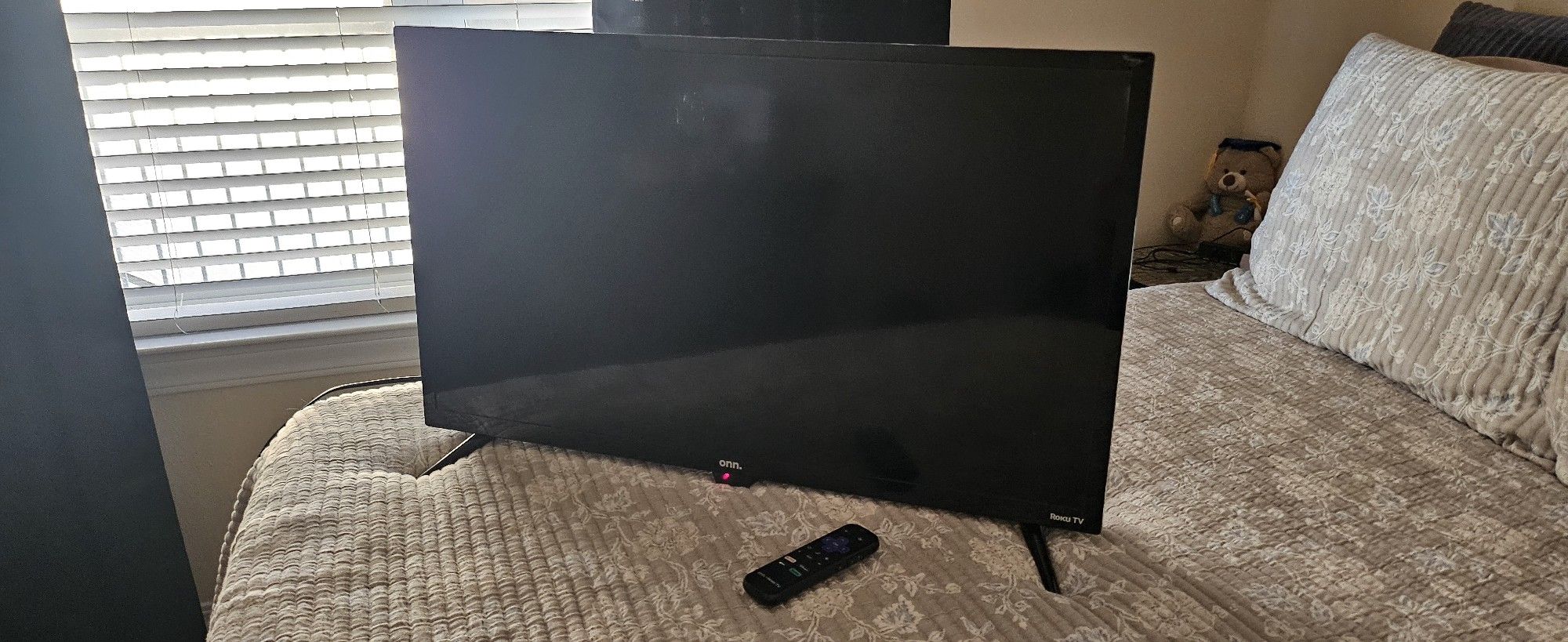 Onn 32 Inch Tv With Remote