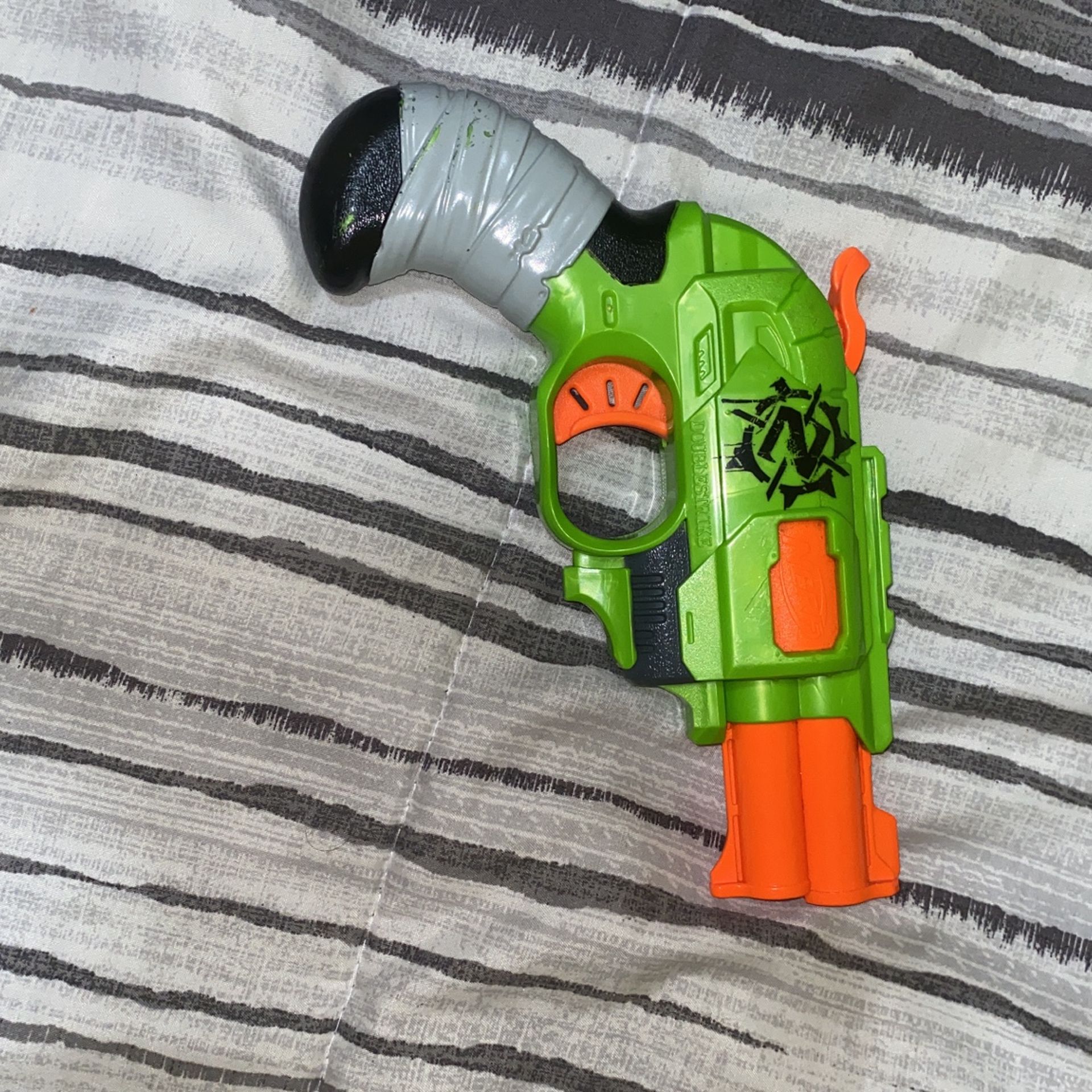 Nerf Zombie Strike Double Strike Pistol