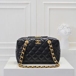 Chanel Women's Black Handbag Shoulder Bag