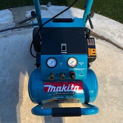Makita Air Compressor MAC5200 – 3 HP, 5.2 Gallon – $300 (Must Pick Up)