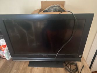 Sony Bravia KDL-32L4000(Read Description)