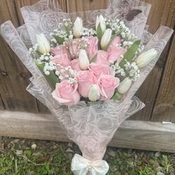 Graduation Roses Bouquet/Ramos