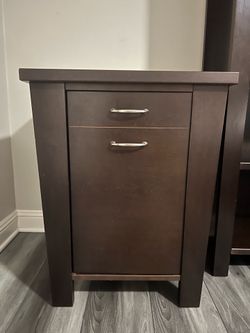 Dark brown wood side table/cabinet