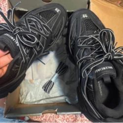 BALENCIAGA TRACK RUNNERS! Size 8.5