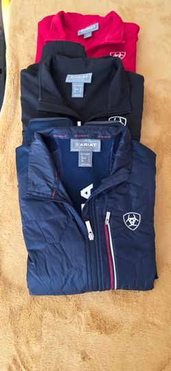 Men ARIAT  size L