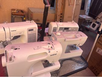 Sewing Machine Not Free Make offer please read description