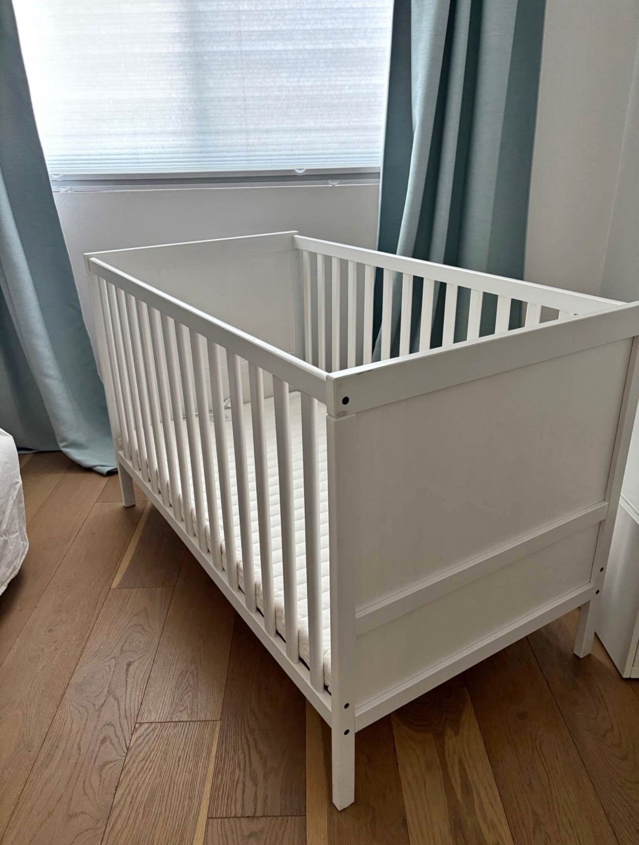 Ikea Crib With Mattress