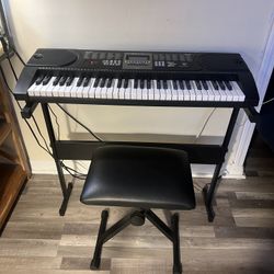  electric keyboard/piano 