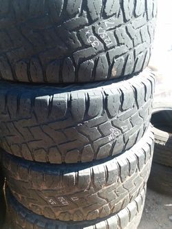 35x12.50 17 four Toyo truck tires $20 each